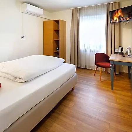 Rosi Boutique 3* Regensburg