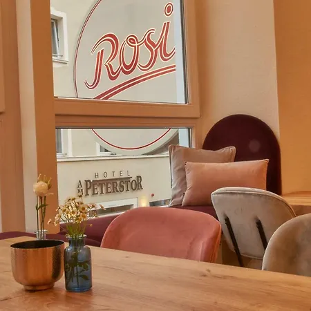 Rosi Boutique